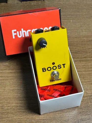 Pedal fuhrmann Boost fuhrmann volume na caixa