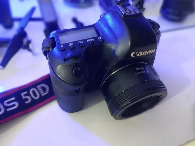 Câmera Canon D6 lente 50mm