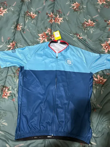 Camisa de cliclismo tamanho grande nova 