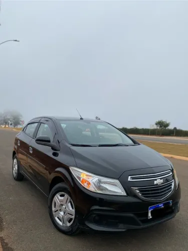 Chevrolet Onix Hatch LT 1.0 8V Flex Power Mec. 4P 2014
