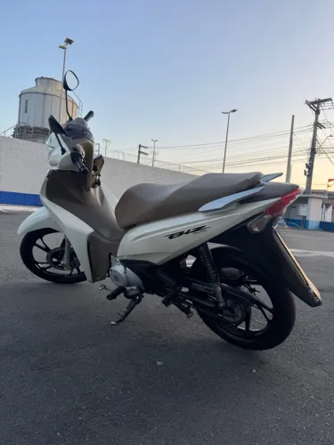 Vendo Biz 125 EX branca