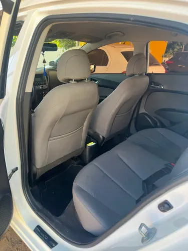 Hyundai HB20S Premium 1.6 Flex 16V Mec. 4P 2014
