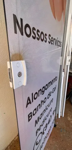 Porta de vidro temperado comércio (semi-nova)