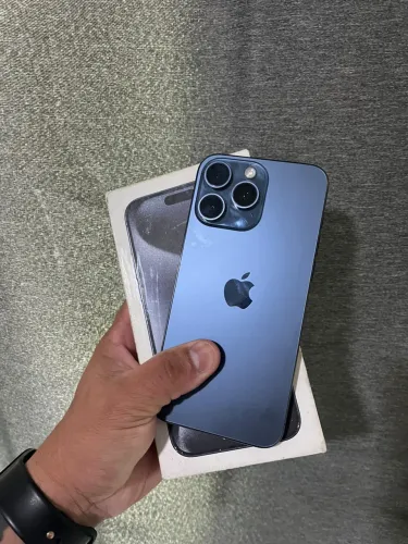 iPhone 15 pro Max todo original com 2 meses de garantia - até 18x no cartão