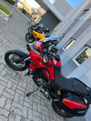 DICATI V2S 2022 muito nova 