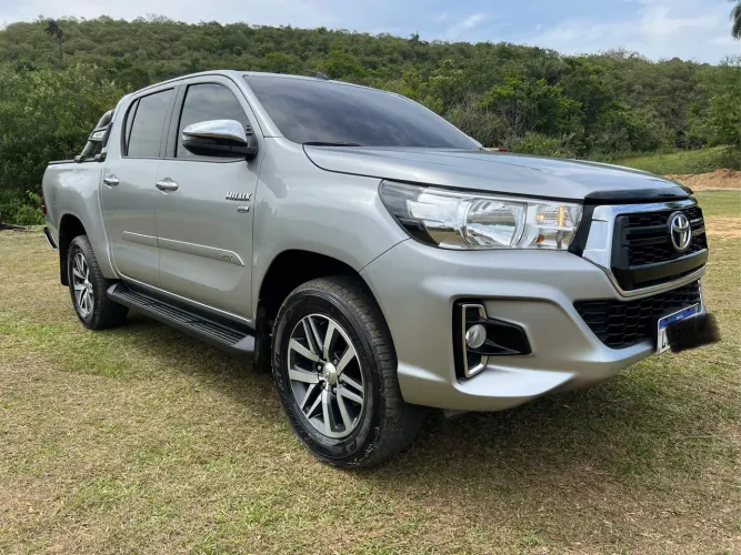 Toyota Hilux CD SRV 4X2 2.7 Flex 16V Aut. 2020
