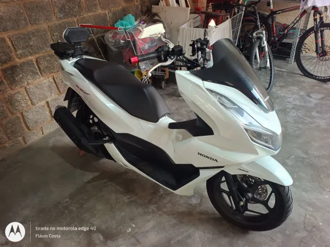 Vendo Honda PCX 2 dono comprada na Honda e revisada