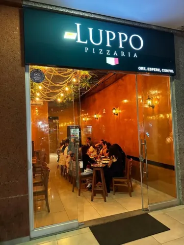 OPORTUNIDADE ÚNICA,PIZZARIA MONTADA FATURANDO B CASTELO.MOTIVO ENGENHEIRO MUDANÇA EXTERIOR