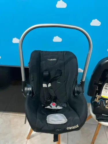 Bebê Conforto Kiddo Caracol + Base para Carro + Capota de Sol Removível