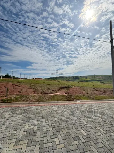 Oportunidade - Terreno - Condomínio EcoPark Sunset - Ecopark - Caçapava - 271m².
