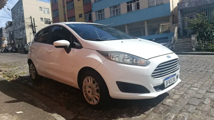 Ford Fiesta 1.5 16V Flex Mec. 5P 2015