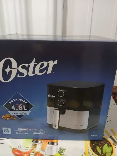 Fritadeira Inox Compact 4,6L Oster (modelo OFRT520).novo ma caixa