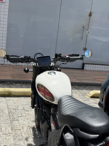 Hunter 350 (customizada)