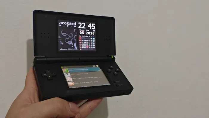 NINTENDO DS LITE COM CHIP R4
