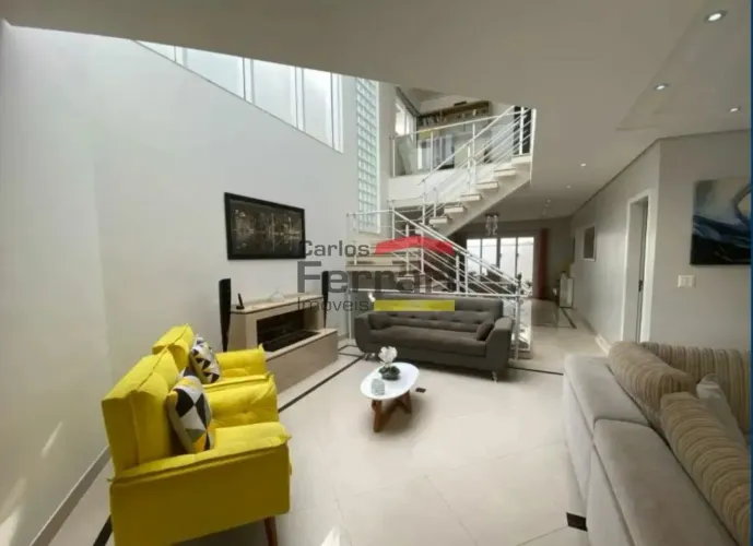 Casa à venda com 3 suítes e 8 vagas no condomínio Reserva Nova Cantareira