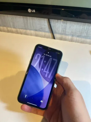 iPhone 11 128GB Verde - Muito Conservado