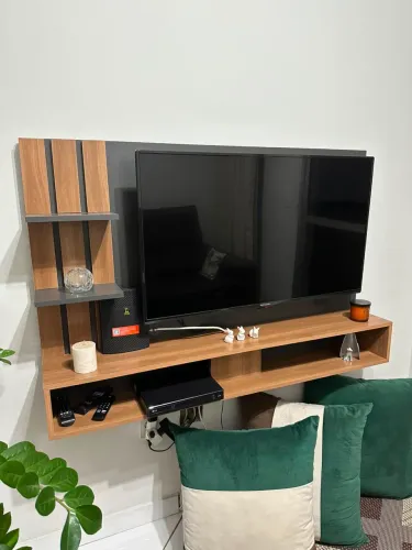 Tv 42 polegadas com aparelho fire tv stick