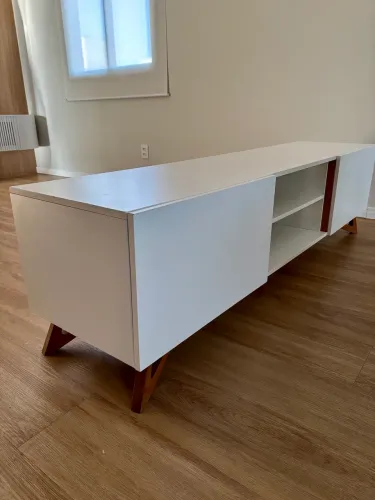 Rack para TV, modelo Retrô Vintage em MDF