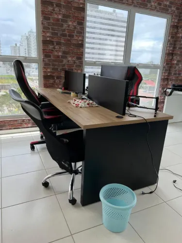 Pra desapego 900 reais 2 mesas