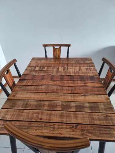 Mesa de Jantar com 4 Cadeiras
