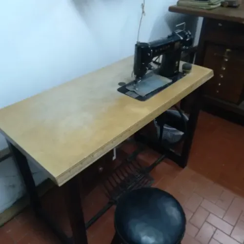 maquina singer 335c1 em otimo estado