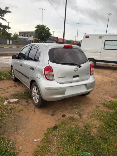 Nissan March SV 1.6 16V Flex Fuel 2013