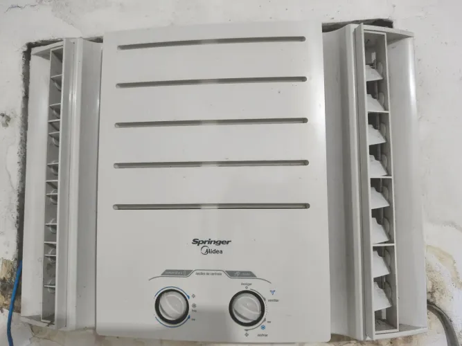 Ar condicionado Springer 7.500