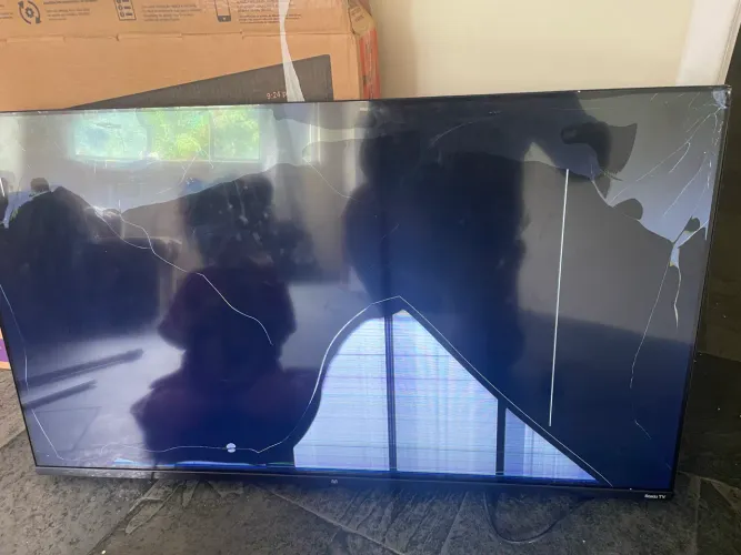 Tv para retirada de peças