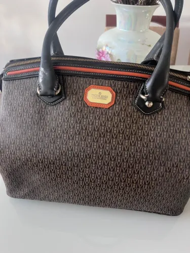Bolsa Vítor Hugo 