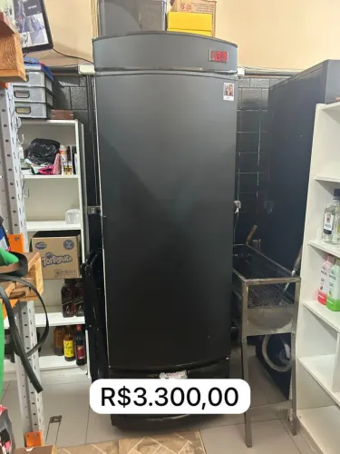 Cervejeira Metalfrio 220