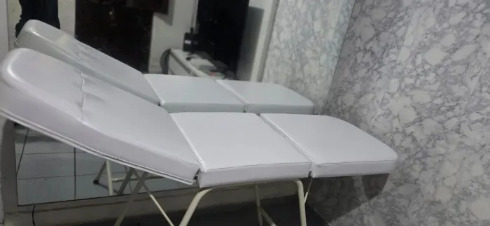 Maca estética reclinável em bom estado de conservação