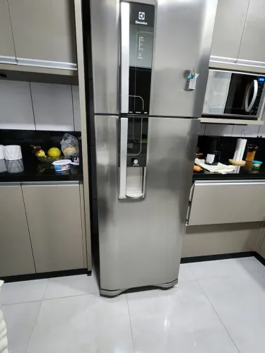 Geladeira Eletrolux inox Fros Free