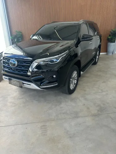 Toyota Hilux SW4 SRX 4X4 2.8 TDI 16V Dies. Aut. 2024