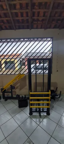 Vendo Máquina Glúteo 4 Apoios