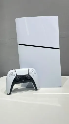 Console Sony PlayStation PS5 Slim Digital - Seminovo