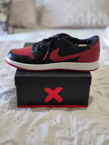 Air jordan 1 retro low og banned