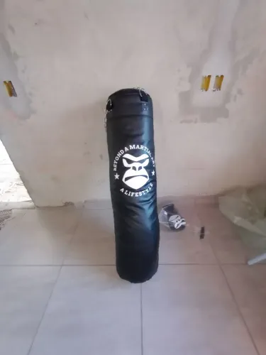 Saco de pancada cheio