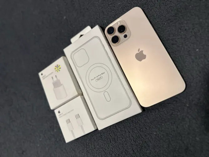 iPhone 16 Pro Max