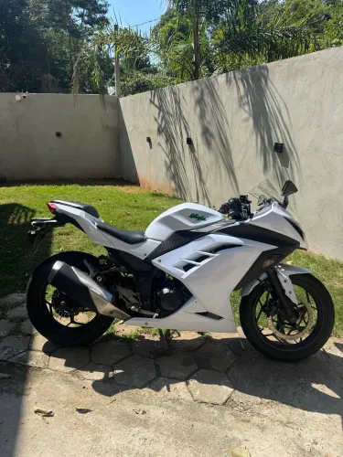 Ninja 300 Branca - oportunidade