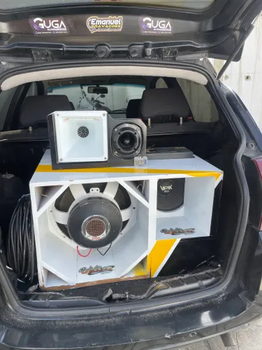 Som automotivo 4 vias