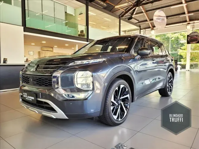 Mitsubishi Outlander Signature 2.4 4X4 AUT (híb) 2026
