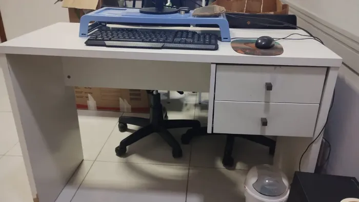 Vendo mesa de escritório