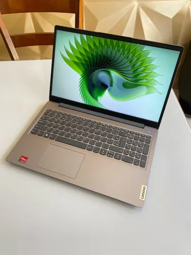 Notebook Lenovo Ryzen 7 5700U, 8GB RAM, 256GB SSD NVME, Full HD