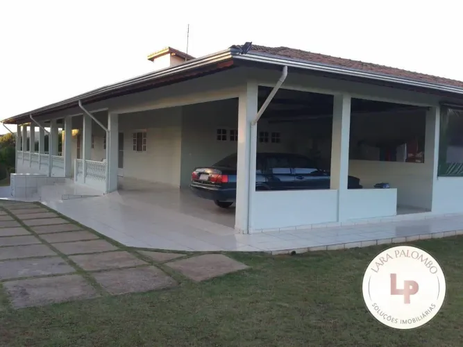 Chácara com 4 dormitórios à venda, 3000 m² por R$ 1.690.000,00 - Santa Clara - Jundiaí/SP