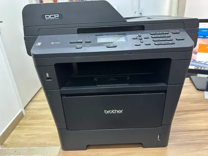 Impressora multifuncional BROTHER DCP8157DN