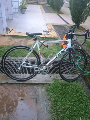 Vendo essa bicicleta Caloi esprint