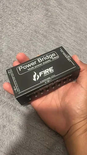Fonte FIRE para pedais