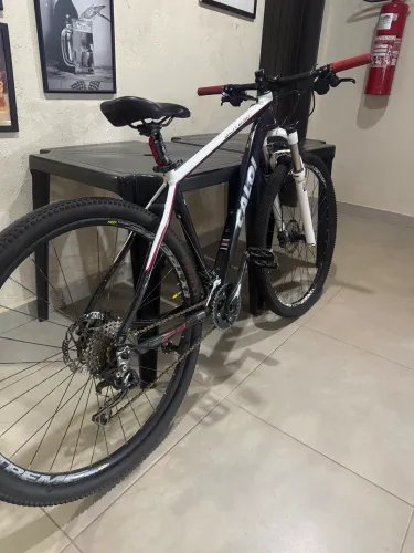 Bicicleta Caloi elite 30