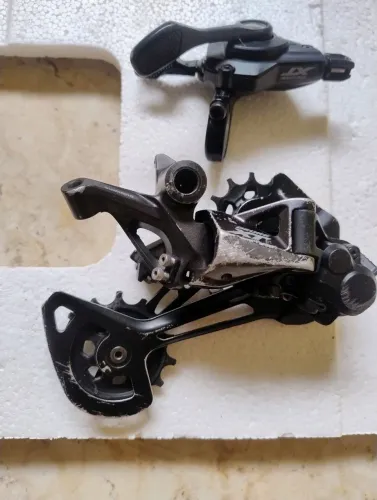 Câmbio e passador XT 8100