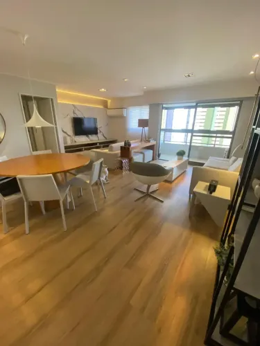 Imóvel para venda possui 98 metros quadrados com 3 quartos em Boa Viagem - Recife - PE